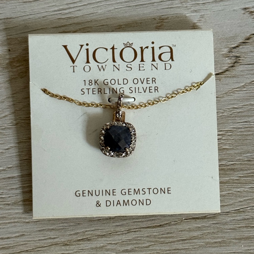 Victoria Townsend Gold Necklace With Black Gemstone